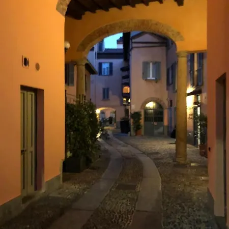 Appartement Along The Canal Romantic